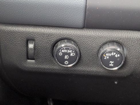 Certified 2019 Chevrolet Colorado Z71 image 32