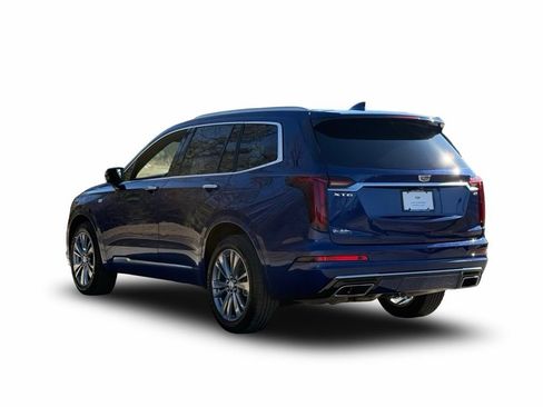Certified 2025 Cadillac XT6 Premium Luxury image 5