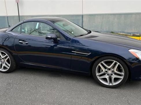 Used 2014 Mercedes-Benz SLK 250 image 20