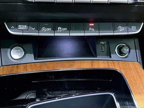 Used 2022 Audi Q5 2.0T Premium image 23