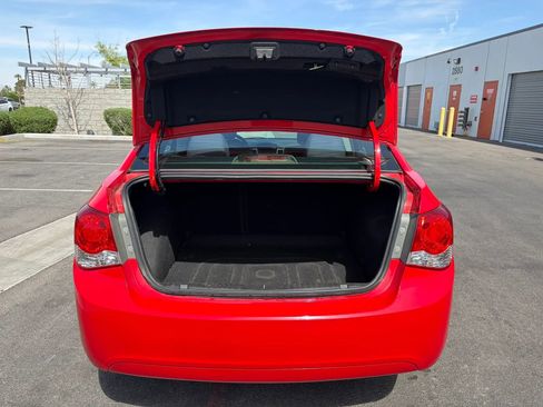 Used 2016 Chevrolet Cruze LS FWD image 9