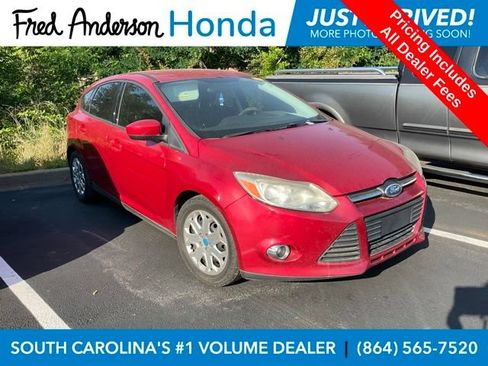 Used 2012 Ford Focus SE FWD image 1