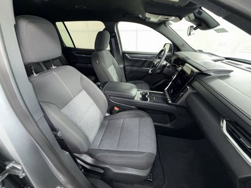 New 2025 GMC Acadia Elevation image 27