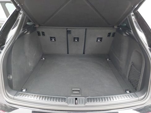 Used 2024 Porsche Macan Turbo w/ Premium Plus Package image 14