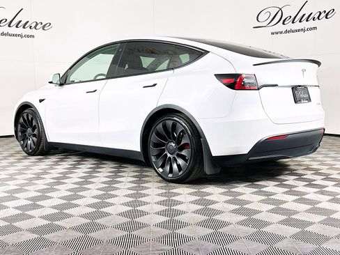 Used 2023 Tesla Model Y Performance image 4