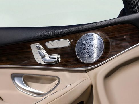 Used 2021 Mercedes-Benz GLC 300 image 26