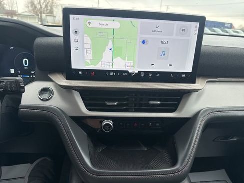 Certified 2025 Ford Explorer Active image 22