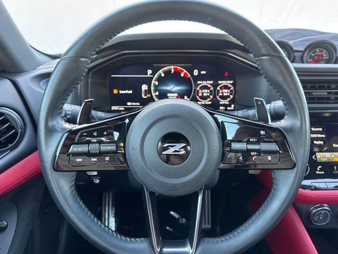 Used 2024 Nissan Z Performance w/ Floor Mat Package image 20