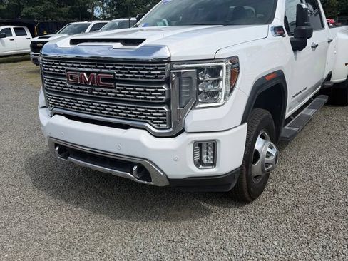 Used 2023 GMC Sierra 3500 Denali AWD/4WD image 13