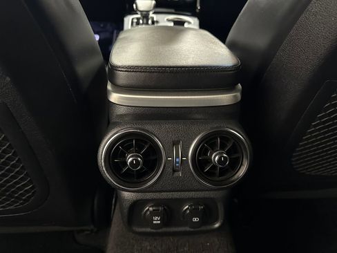 Used 2020 Kia Stinger GT2 image 18