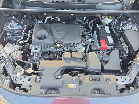 Used 2025 Toyota RAV4 XLE FWD image 27
