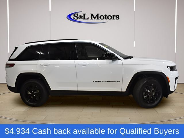 New 2026 Jeep Grand Cherokee Altitude AWD/4WD image 10