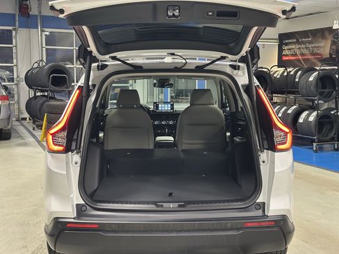 Used 2024 Honda CR-V EX-L image 6