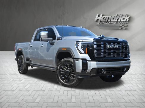 Used 2026 GMC Sierra 2500 Denali Ultimate AWD/4WD image 2