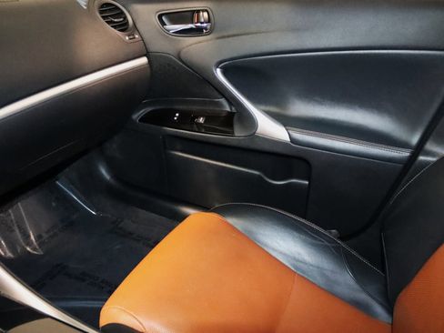 Used 2011 Lexus IS 250 image 39