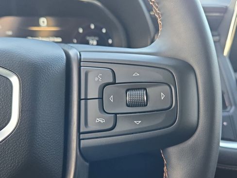 Used 2024 GMC Yukon AT4 image 24