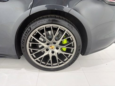Used 2018 Porsche Panamera 4 image 45