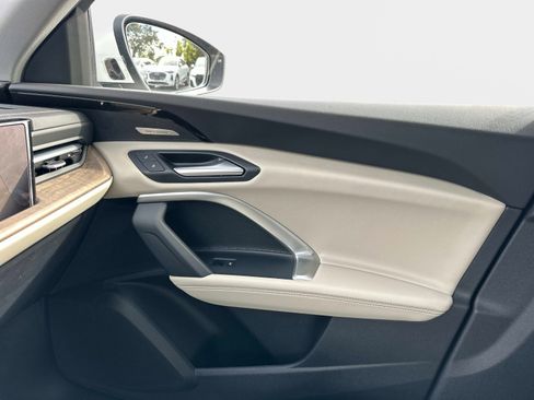 New 2025 Audi Q5 Prestige image 23