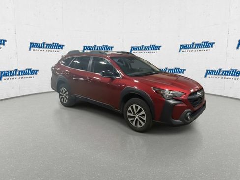 Used 2024 Subaru Outback Premium AWD/4WD image 13
