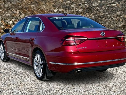 Used 2017 Volkswagen Passat 1.8T SE image 11