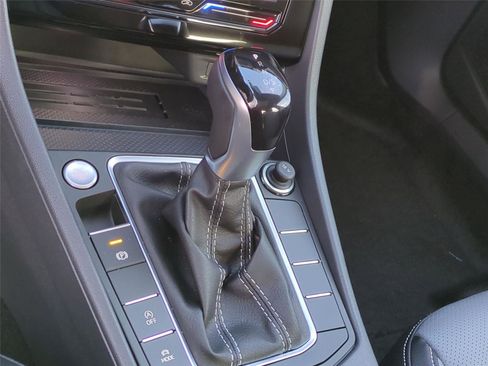 New 2026 Volkswagen Jetta SEL image 13