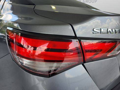 Used 2020 Nissan Sentra SV w/ Trunk Package FWD image 29