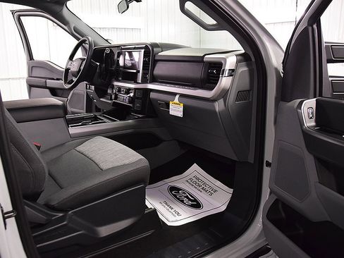 New 2026 Ford F250 XLT image 27