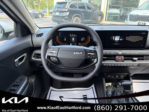 New 2026 Kia K4 FWD image 24