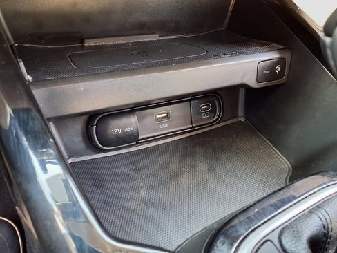 Used 2023 Kia Soul EX FWD image 13