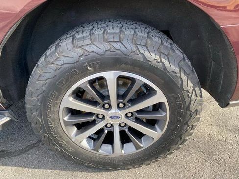 Certified 2021 Ford Expedition XLT image 34