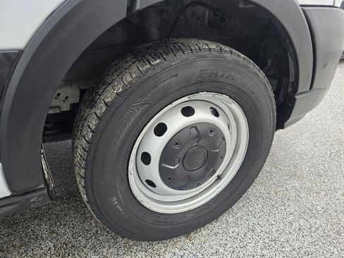 Used 2020 Ford Transit 250 Medium Roof RWD image 26