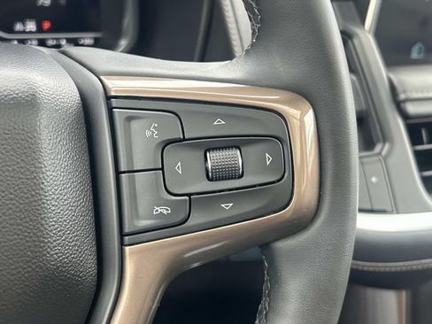 Used 2023 Chevrolet Suburban High Country AWD/4WD image 30