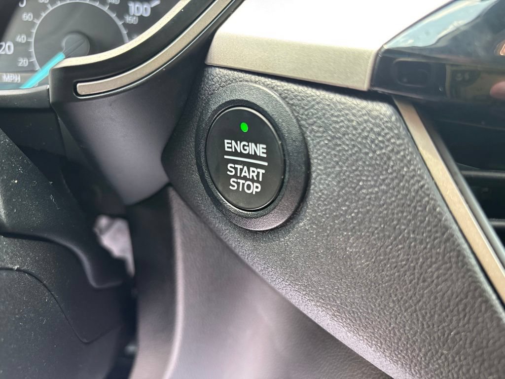 Used 2022 Ford Escape SE AWD/4WD image 25