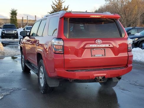 Used 2015 Toyota 4Runner SR5 image 3