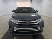 Used 2018 Toyota Highlander Plus FWD image 2