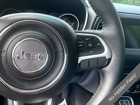 Used 2018 Jeep Compass Latitude w/ Popular Equipment Group AWD/4WD image 17