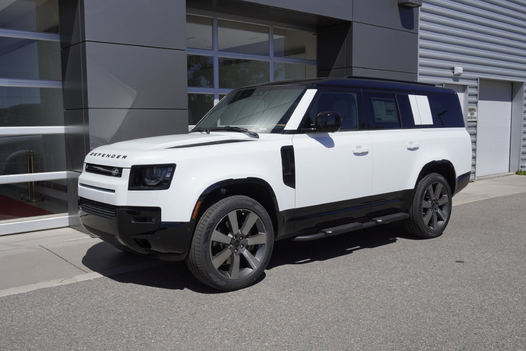 New 2026 Land Rover Defender 130 V8 AWD/4WD image 3