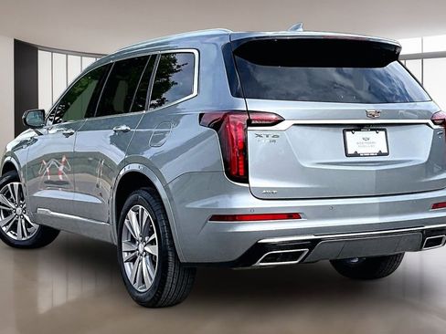 Certified 2025 Cadillac XT6 Premium Luxury AWD/4WD image 12