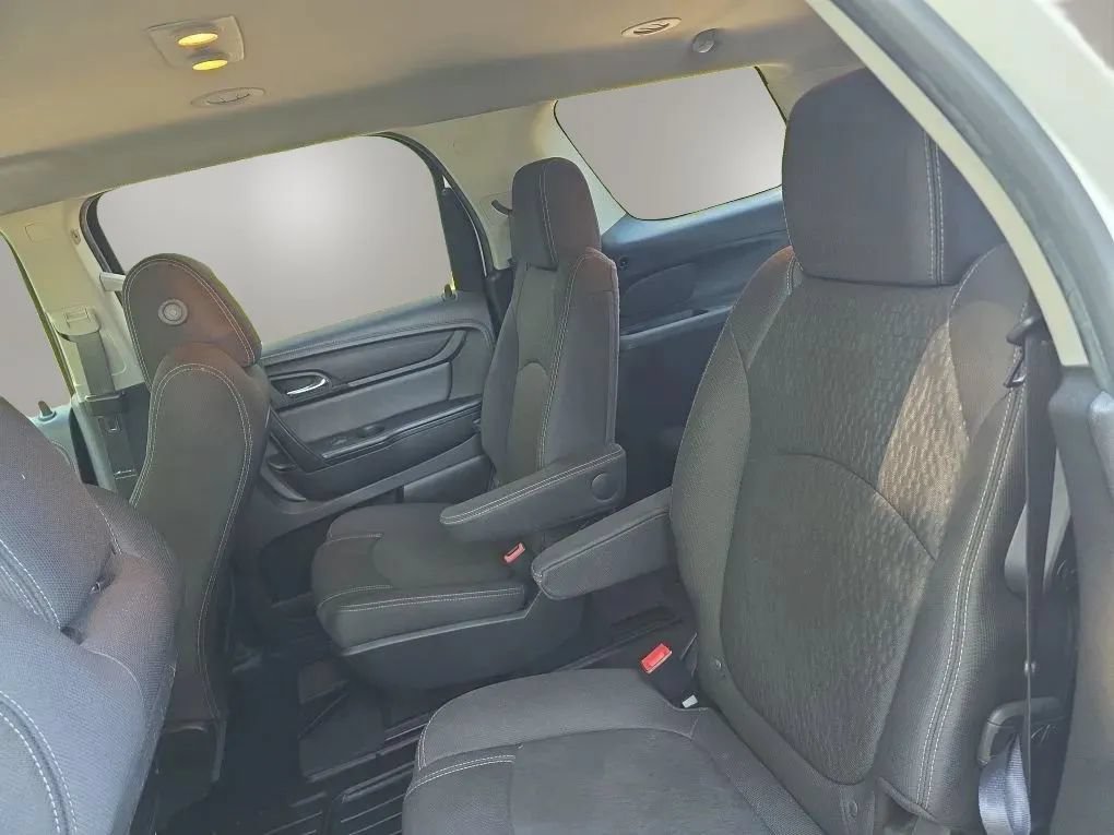 Used 2016 GMC Acadia SLE FWD image 34