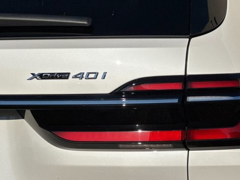 New 2026 BMW X7 xDrive40i w/ Executive Package image 19