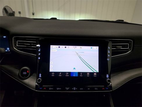 Used 2024 Jeep Wagoneer L Series II w/ Flexible Seating Group image 23