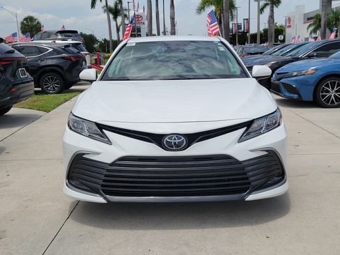 Used 2023 Toyota Camry LE FWD image 4