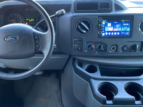 Used 2009 Ford E-350 and Econoline 350 XL image 28