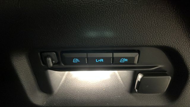 Used 2025 Ford Explorer ST-Line w/ Premium Package AWD/4WD image 31