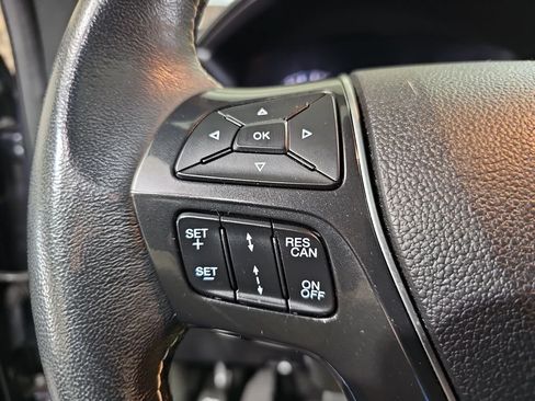 Used 2017 Ford Explorer Platinum AWD/4WD image 20