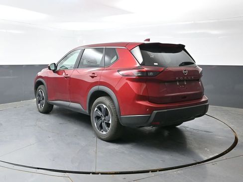 Used 2025 Nissan Rogue SV image 12