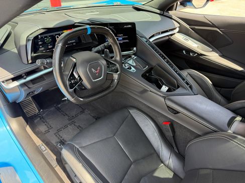 Used 2024 Chevrolet Corvette Stingray Convertible w/ 1LT RWD image 21