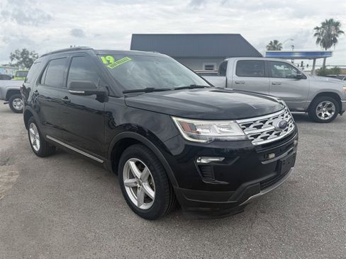 Used 2019 Ford Explorer XLT w/ Equipment Group 201A FWD image 1