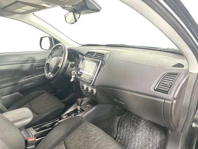 Used 2024 Mitsubishi Outlander Sport LE AWD/4WD image 28