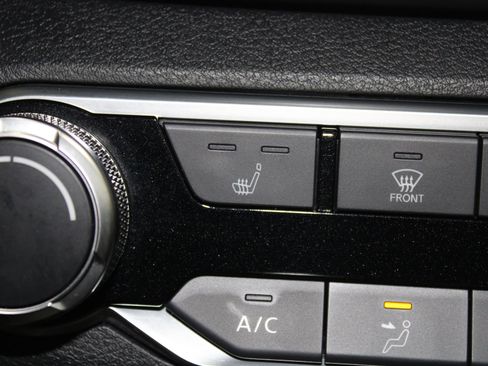 Used 2022 Nissan Altima 2.5 SV w/ SV Premium Package FWD image 34